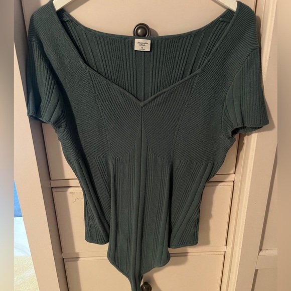 Abercrombie Sweetheart Sweater Bodysuit - Picture 1 of 3